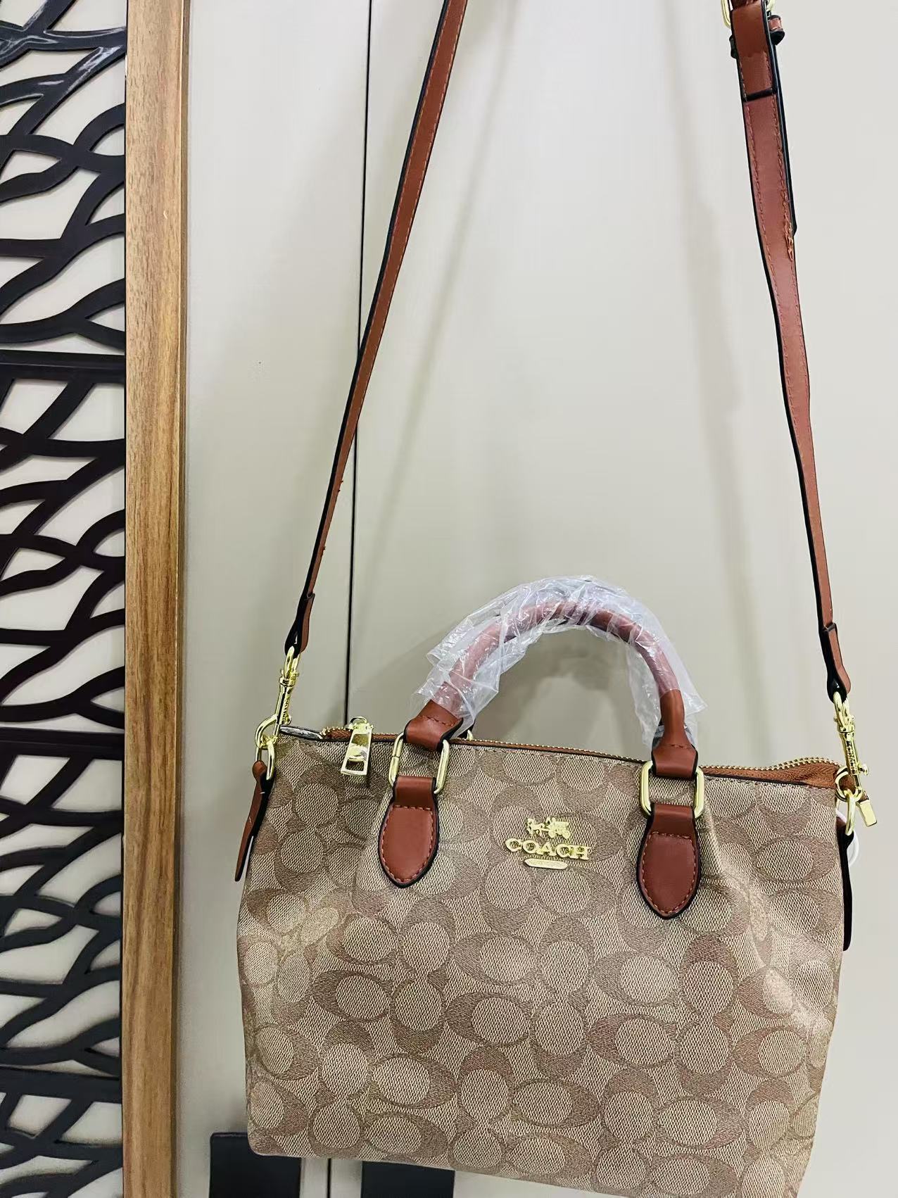 Coach Hand Bag Brown