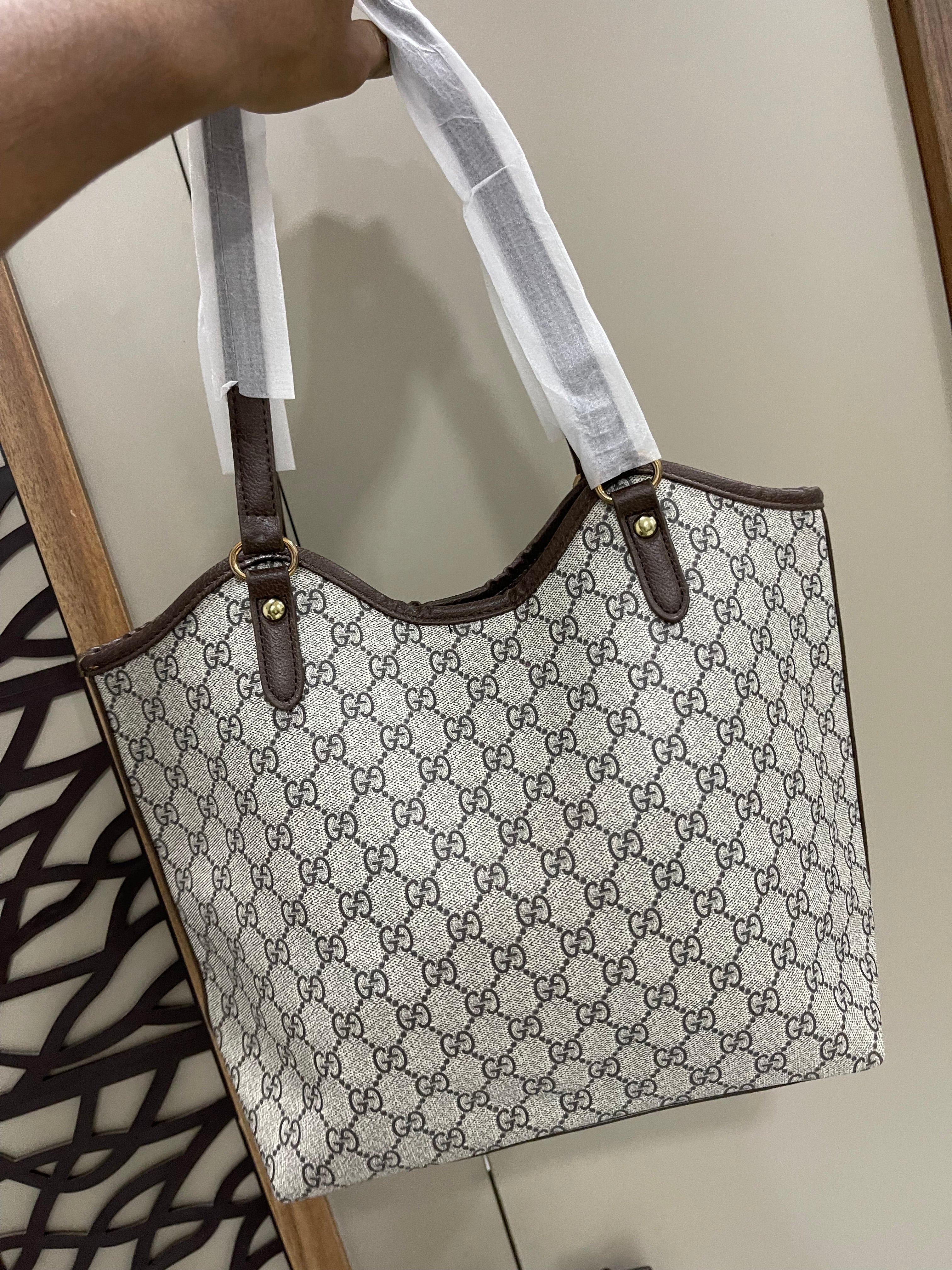 GUCCI Tote Bag with Coin Wallet