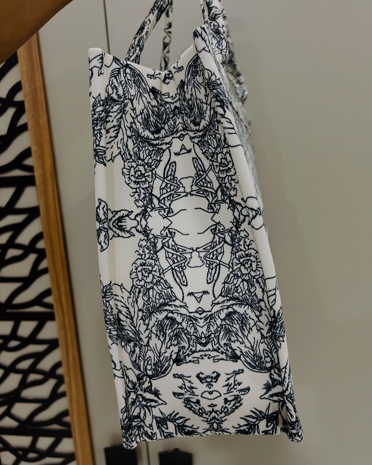 Christine Dior Tote Bag Medium