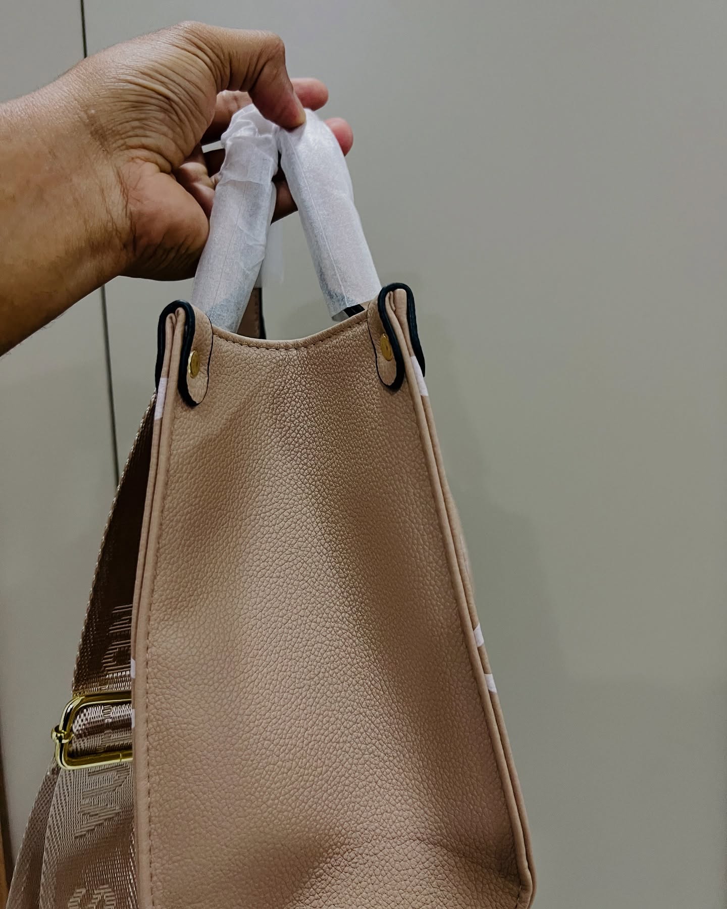 LV Hand Bag Medium Beige