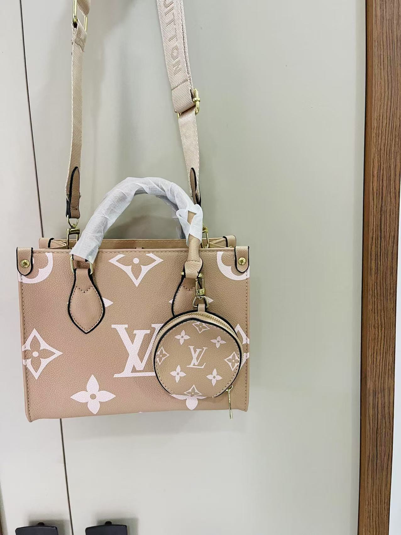 LV Hand Bag Medium Beige