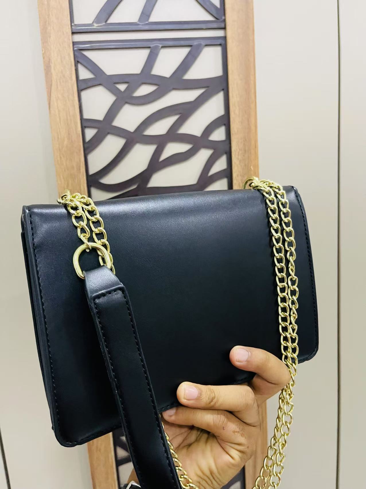 Guess Hand Bag Black