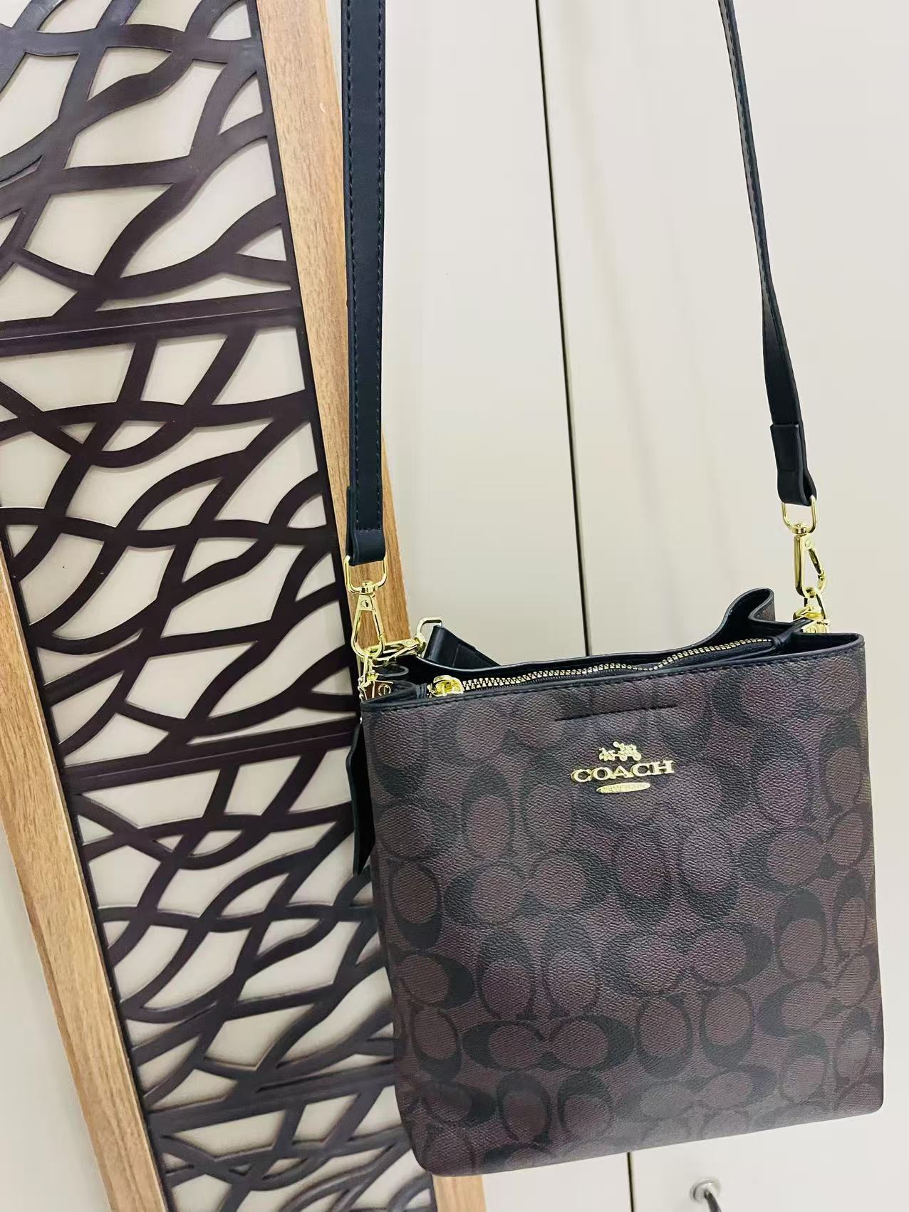Coach Hand Bag Dark Brown