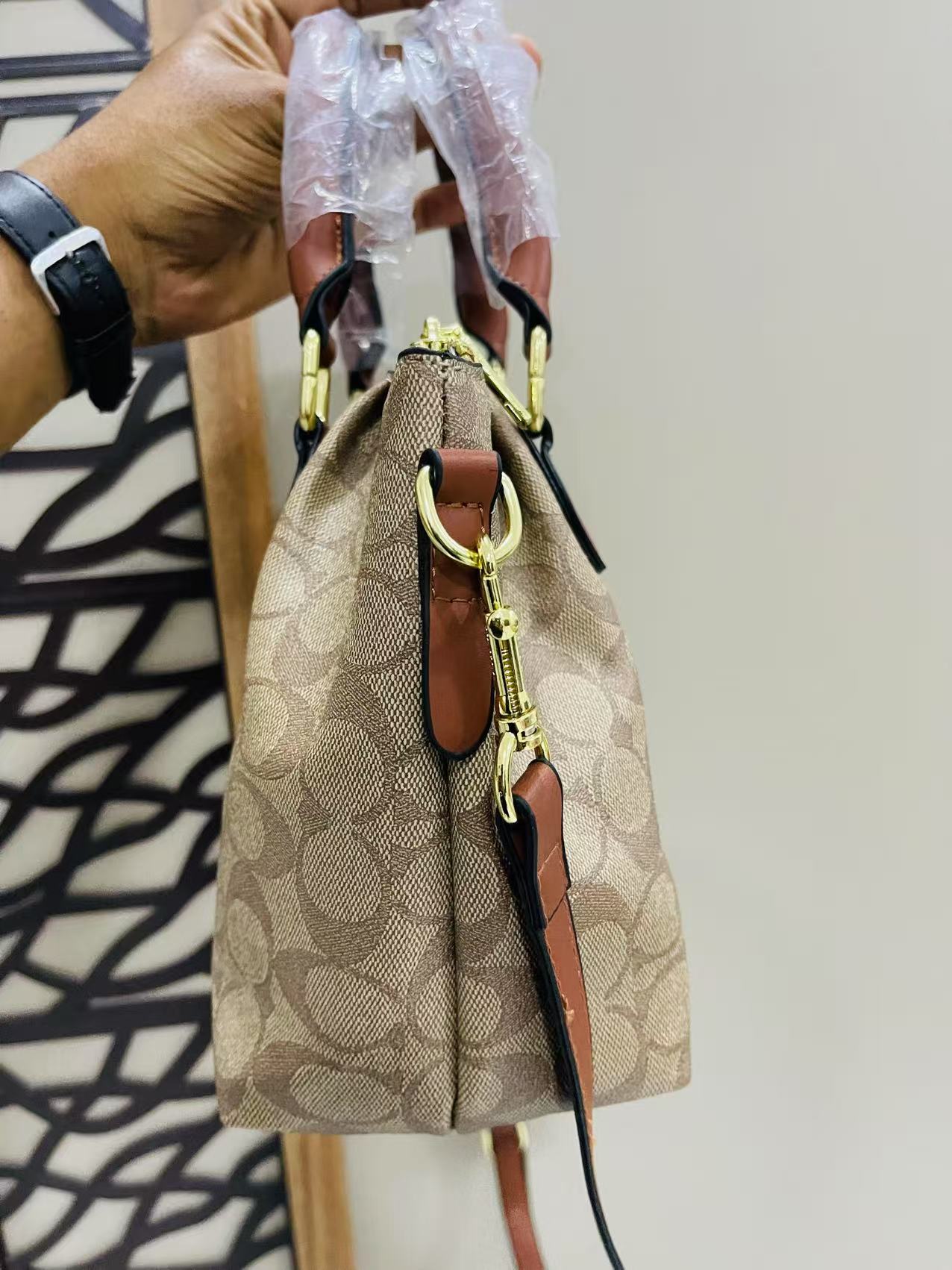 Coach Hand Bag Brown