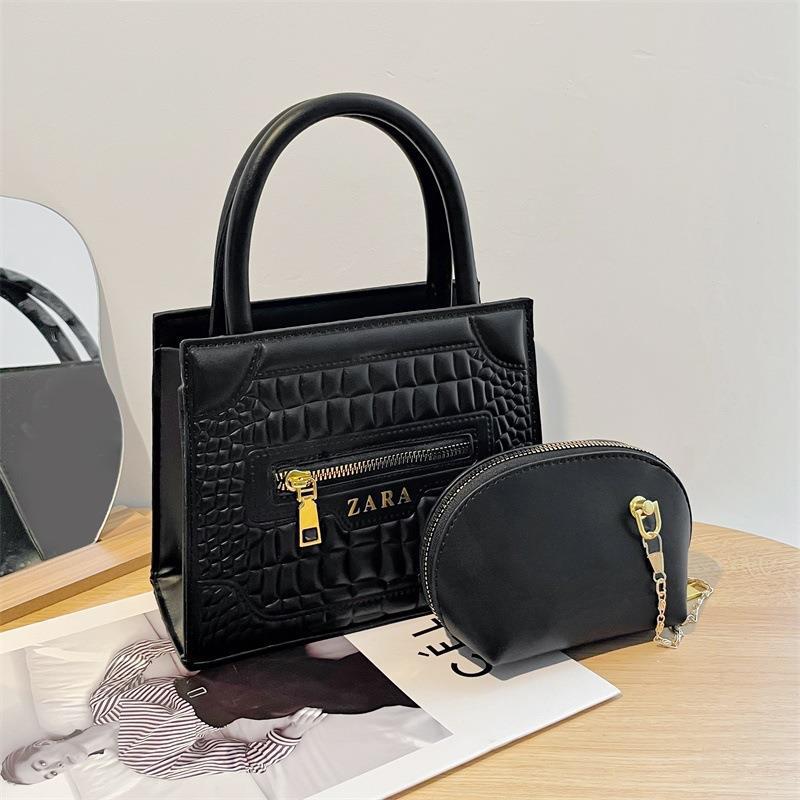 Zaara Hand Bag Black