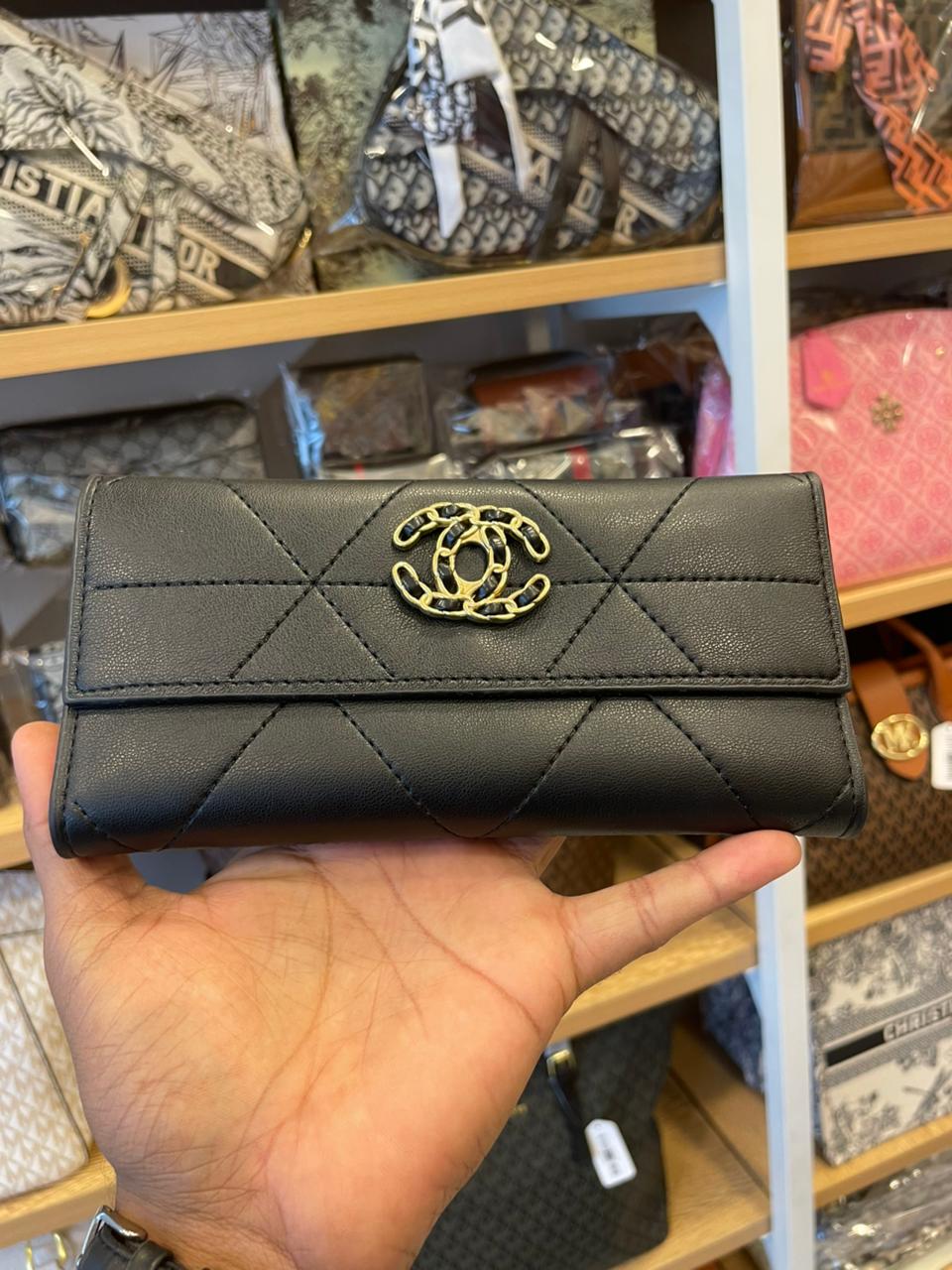 Chanel wallet