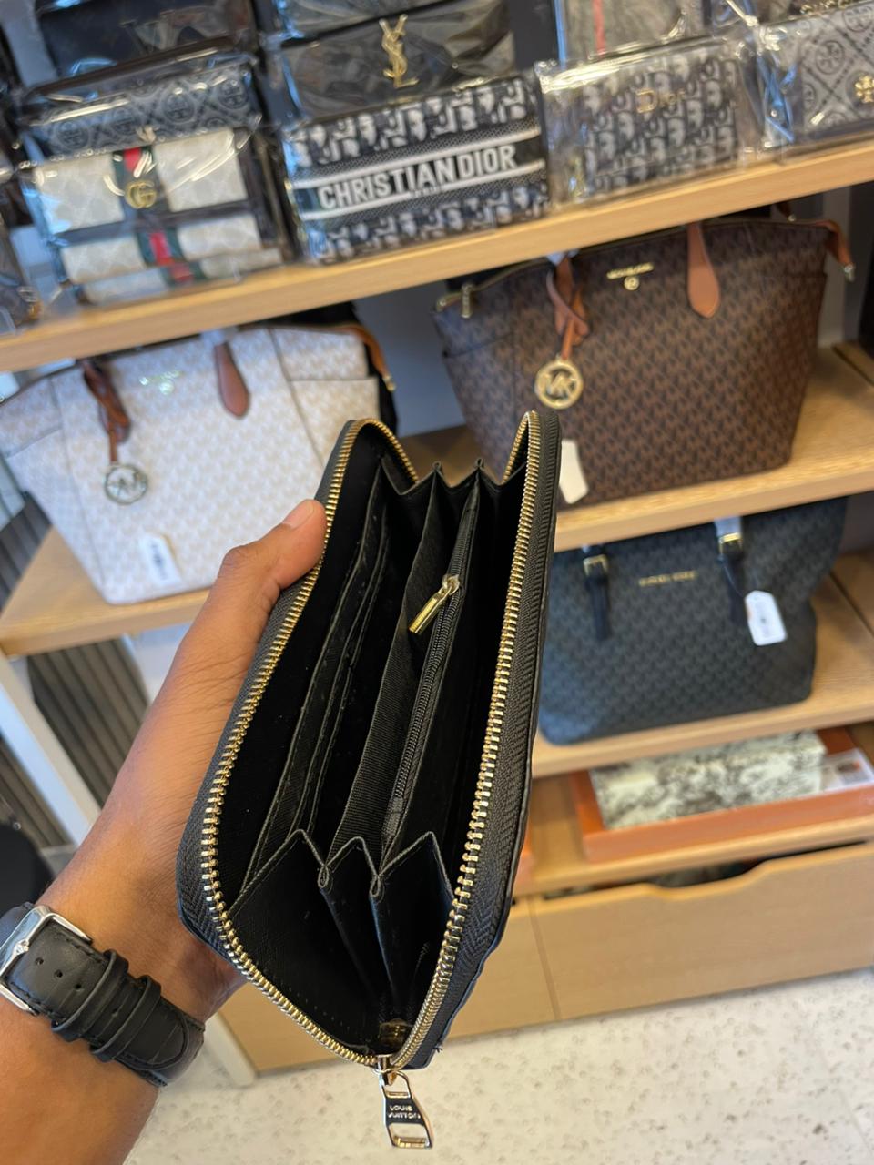 LV Wallet